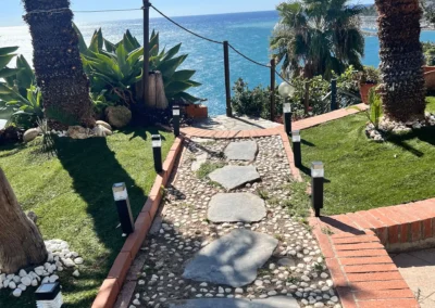 La finestra sul mare - giardino giorno